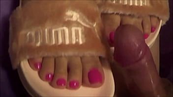 चलाएँ Ig पैर मॉडल जंगली Footjob वॉल्यूम फ्लफी स्लाइड संस्करण चला गया