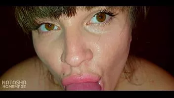 Oynat Sıcak Rus milf iş footjob ve şaşırtıcı oral seks için büyük horoz ile aşk