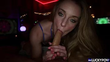 播放 与火辣金发女郎凯特·肯尼迪的第一视角油腻足交和口交 - mrluckypov
