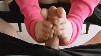 Reproduzir Melhor de cumshots amador footjob e compilação de cum nos pés