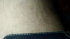 Afspelen Moe vrouw vindt verlichting met intense footjob en cumshot