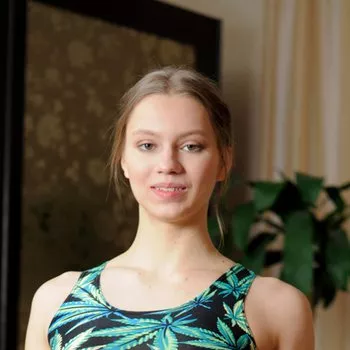 Pornostar Mia Split
